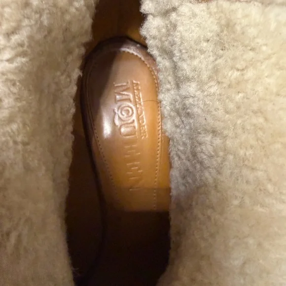 Alexander McQueen Brown Leather Peep-Toe Shearling Ankle Booties - Picture 4 of 7